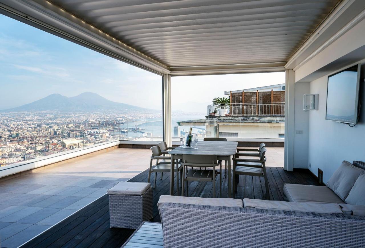 Terrazza Manu - Loft Suspended Over The City-Vomero Napels Buitenkant foto
